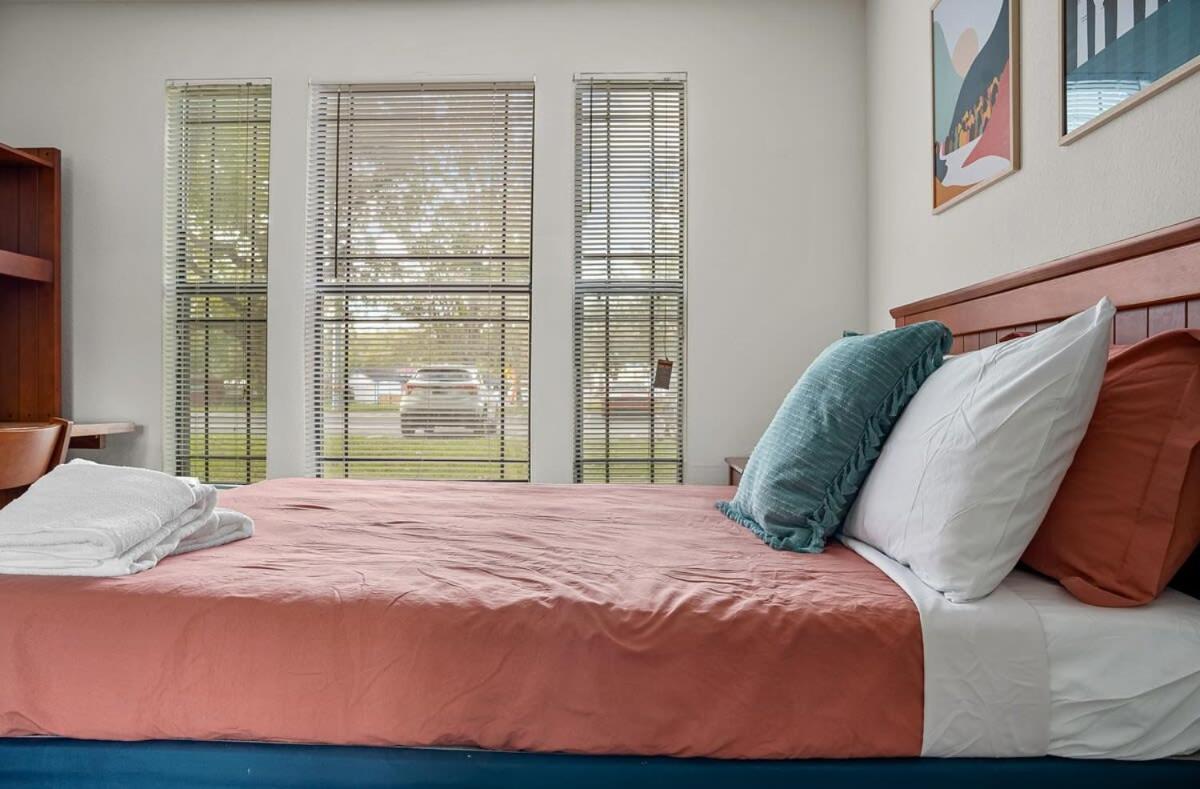 הוילה טאמפה 4Bd 2 Mi To Usf Free Pool + 24 Hour Gym מראה חיצוני תמונה